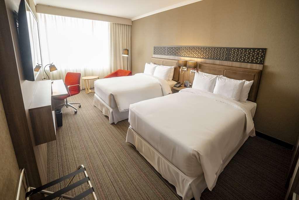 Doubletree By Hilton Trujillo Hotel Encalada Kamer foto