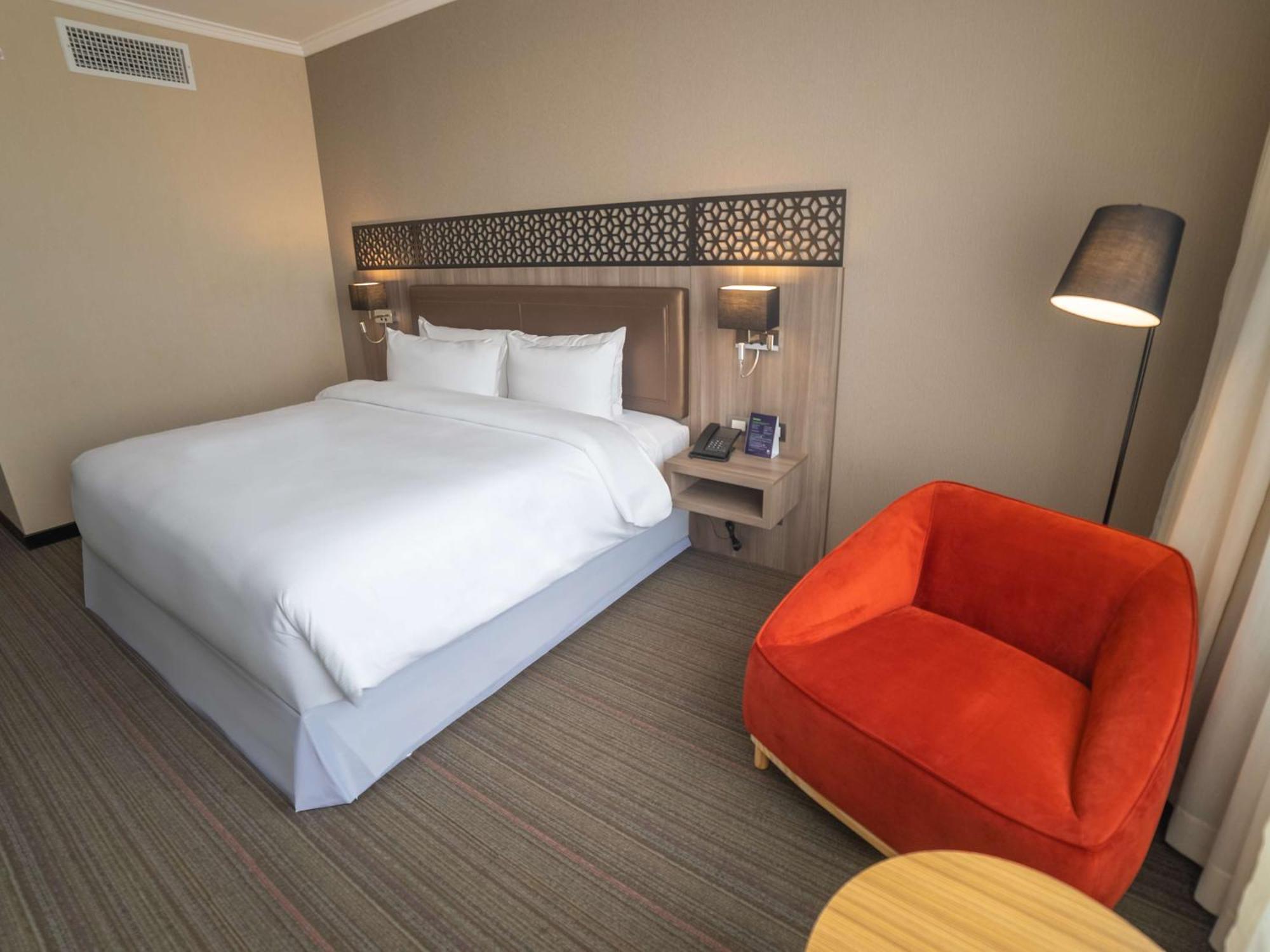 Doubletree By Hilton Trujillo Hotel Encalada Buitenkant foto
